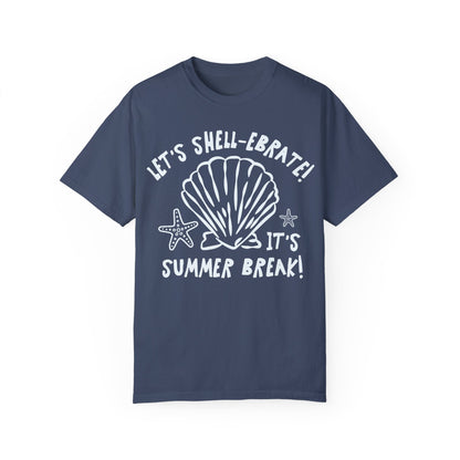 Last Day of School Beach T-Shirt - Hello Summer Aesthetic, Kindergarten Crew, Comfort Colors